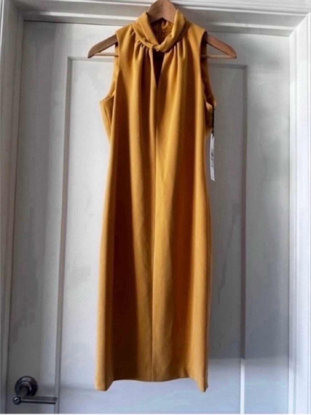 💛 NWT! Gold Sleeveless CALVIN KLEIN Sheath Dress - Size 6